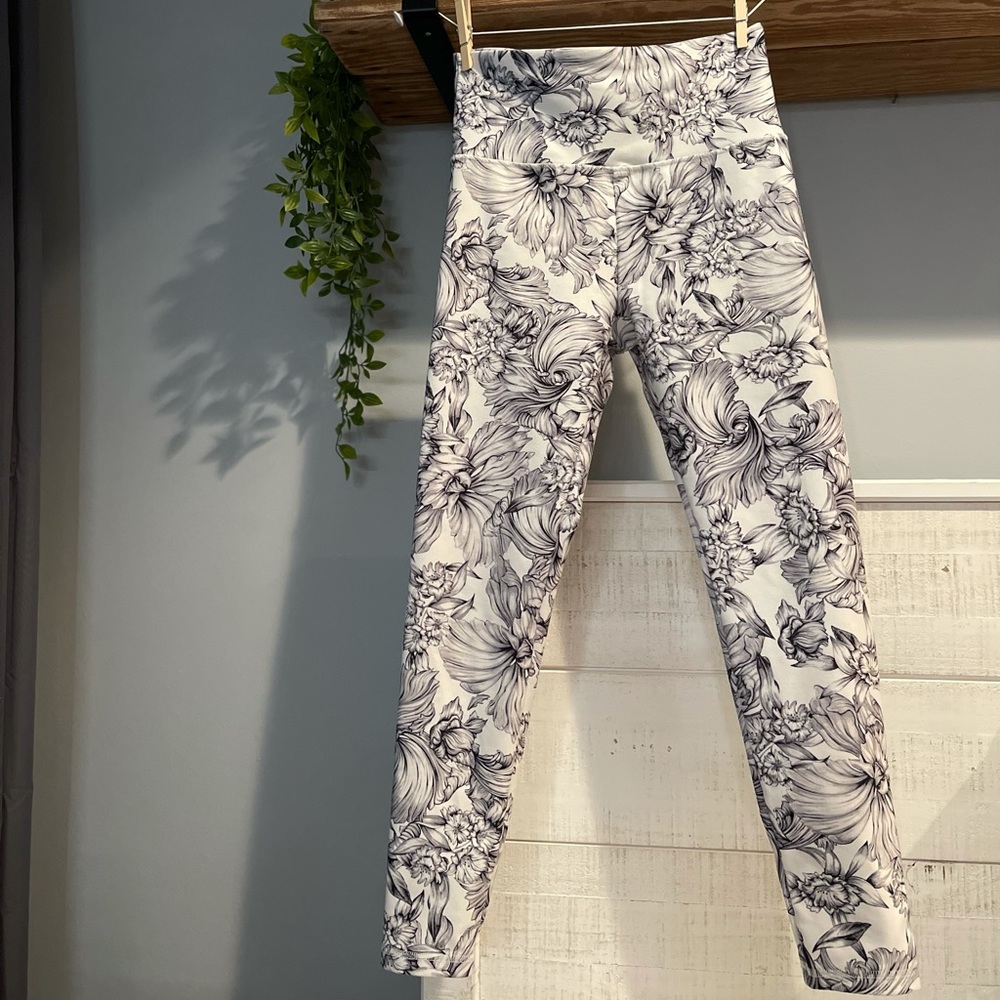 Floral leggings